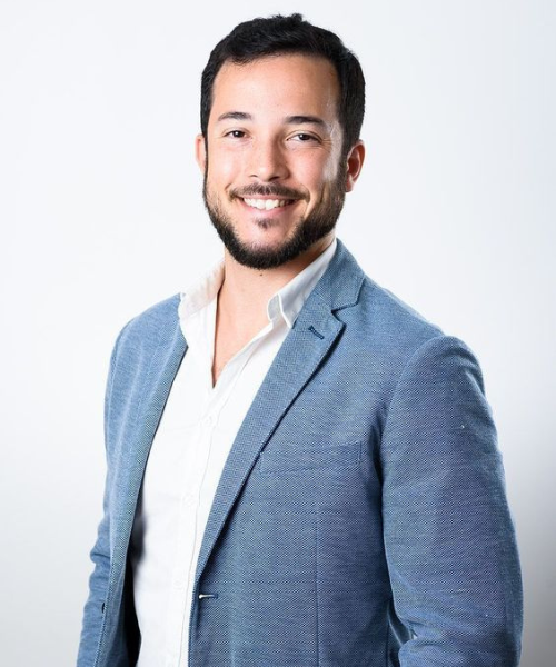 A professional men with smiling face