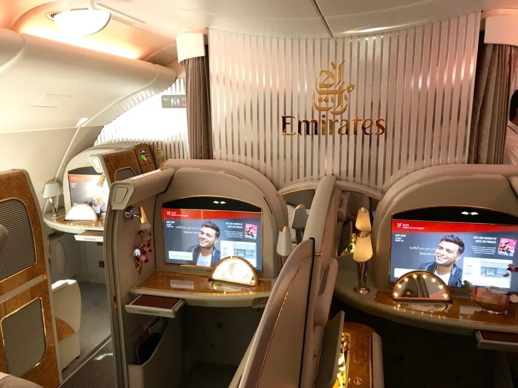 Best Time to Book Emirates Flights at Lowest Prices via Emiclass Flights